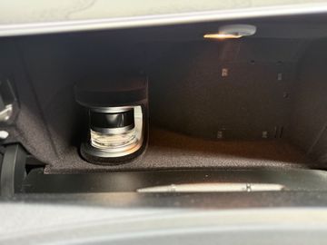 Car image 41