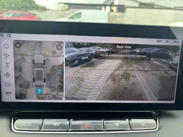 Car image 20