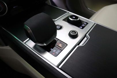 Car image 41