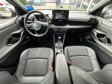 Car image 8