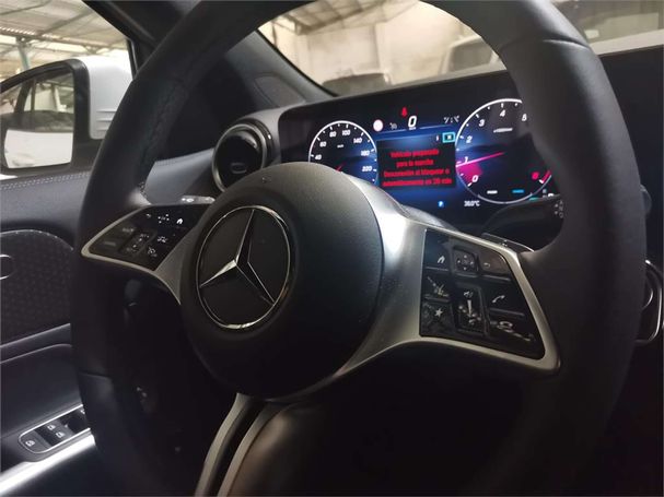 Mercedes-Benz GLA 180 100 kW image number 16