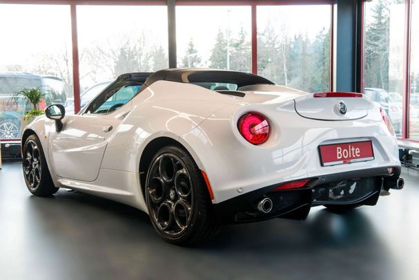 Alfa Romeo 4C Spider 176 kW image number 3