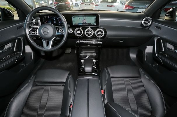 Mercedes-Benz A 180 100 kW image number 4