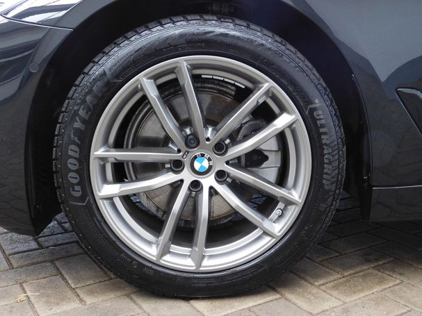 BMW 520d Touring 148 kW image number 22