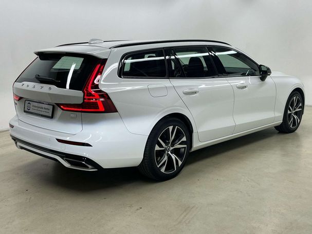 Volvo V60 T6 R Design AWD Recharge 251 kW image number 4