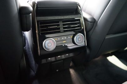 Car image 36