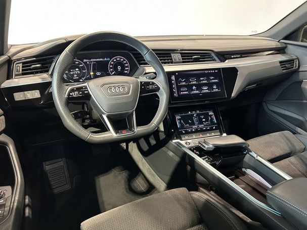 Audi e-tron 50 S-line Sportback 230 kW image number 16