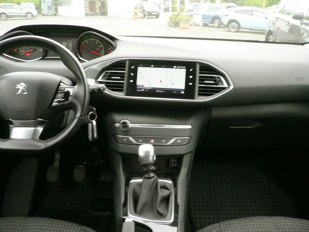 Peugeot 308 SW PureTech 130 GPF Active 96 kW image number 6