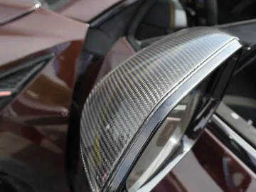 Car image 38