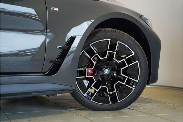 BMW i4 eDrive40 M Sport Pro 250 kW image number 28