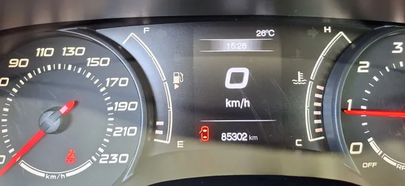 Car image 15