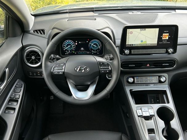 Hyundai Kona EV 150 kW image number 12