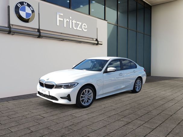 BMW 330 e M xDrive 215 kW image number 1