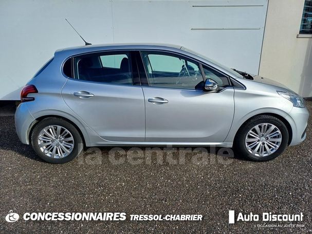 Peugeot 208 PureTech 110 S&S EAT6 Allure 81 kW image number 17