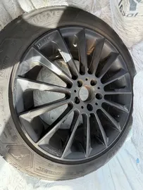 Car image 28