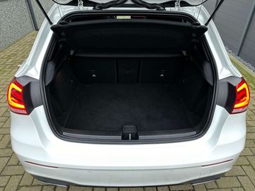 Car image 37