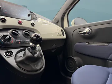 Car image 18