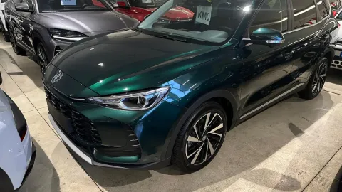 Car image 16