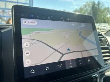 Car image 30