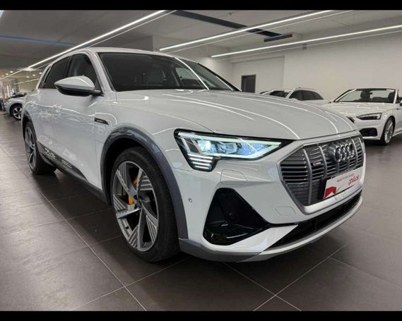 Audi e-tron 55 quattro 300 kW image number 2