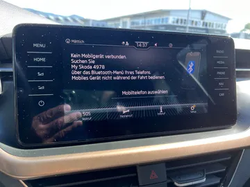 Car image 28