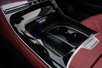 Car image 31