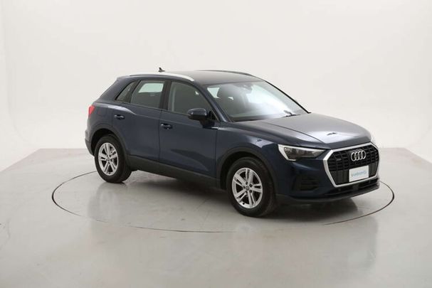 Audi Q3 40 quattro S tronic Business 140 kW image number 8