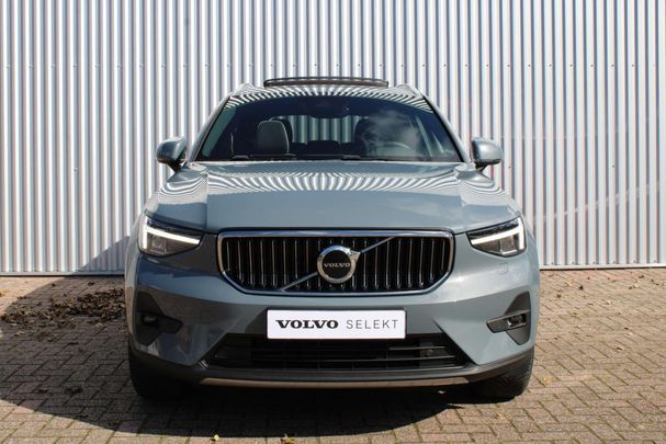 Volvo XC40 T4 155 kW image number 2