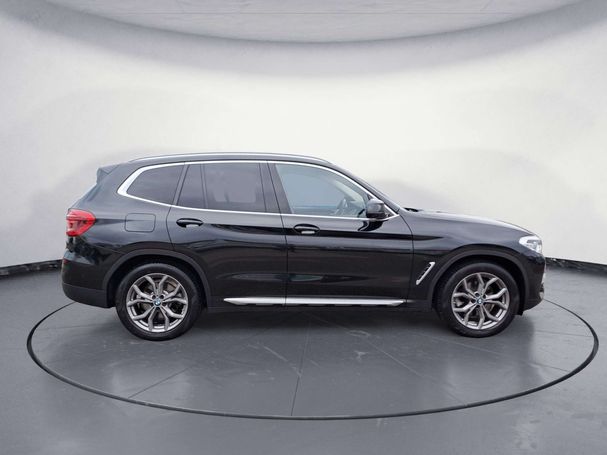 BMW X3 xDrive20d xLine 140 kW image number 6