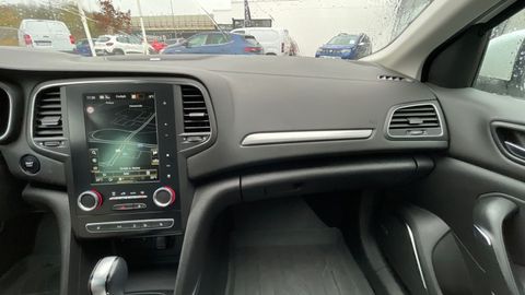 Car image 28