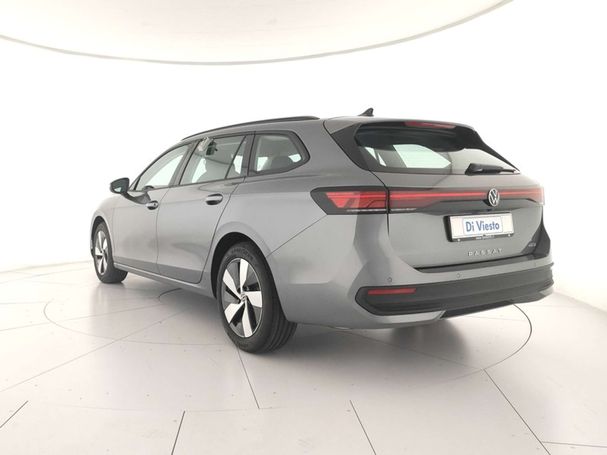 Volkswagen Passat 1.5 eTSI DSG 110 kW image number 8