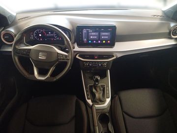 Car image 11