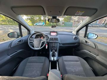 Car image 16