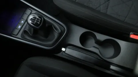 Car image 36