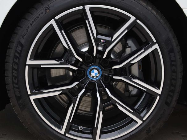 BMW i4 eDrive40 M Sport 250 kW image number 22