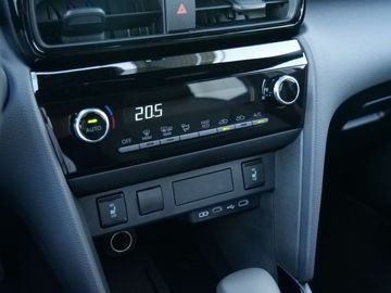 Car image 32