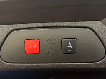 Car image 36