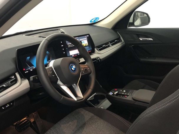 BMW iX1 xDrive30 230 kW image number 36