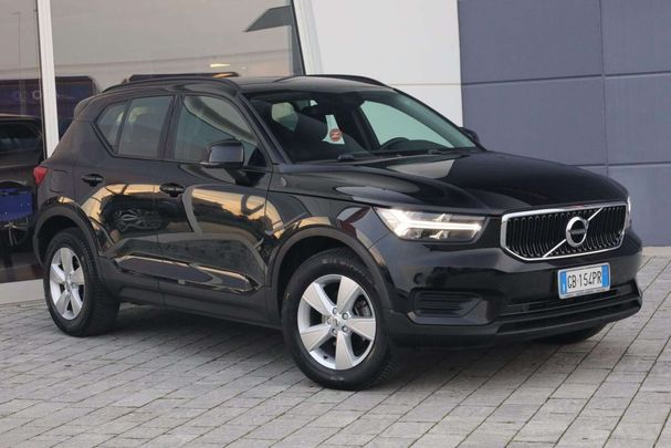 Volvo XC40 D3 110 kW image number 2