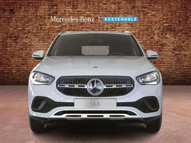 Mercedes-Benz GLA 250 e 160 kW image number 3