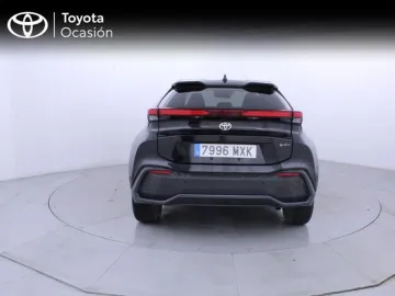 Car image 3