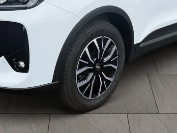 Car image 24