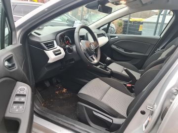 Car image 11