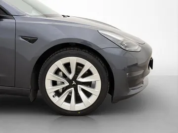 Car image 33