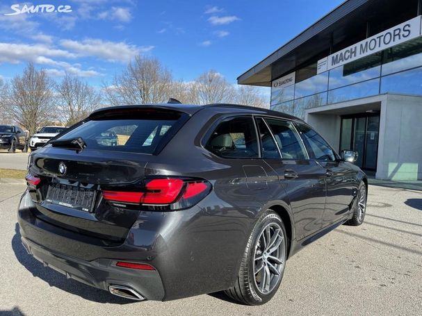 BMW 540i Touring xDrive 245 kW image number 4