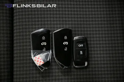 Car image 33