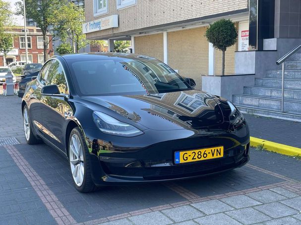 Tesla Model 3 Long Range AWD 258 kW image number 2