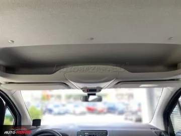 Car image 33