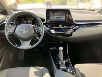 Car image 10