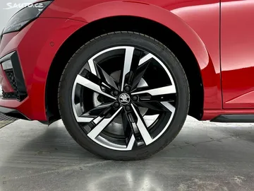 Car image 36